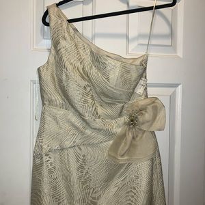 Kay Unger Cream Dress